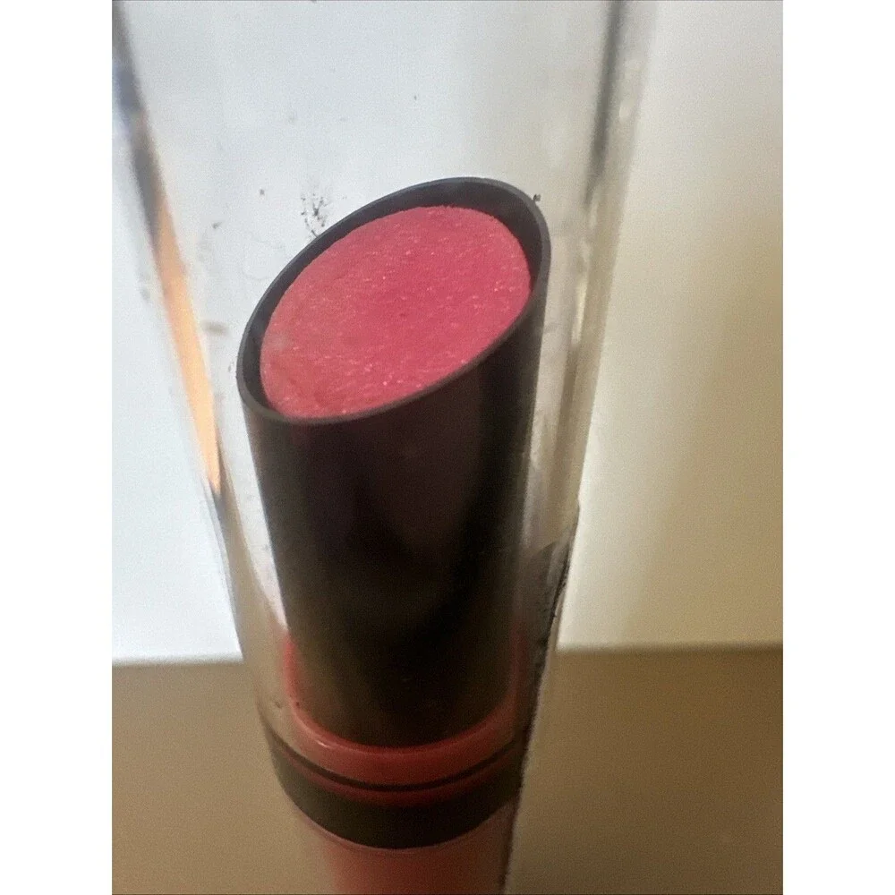Revlon ColorStay Ultimate Suede Lipstick 073 STYLIST classic reds